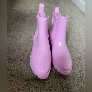 rain boots